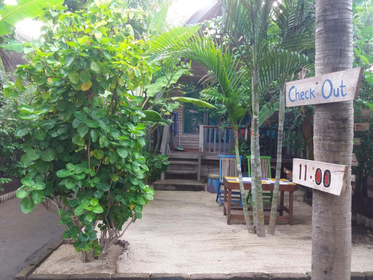 Ocean Soul Hotel Gili Trawangan Esterno foto