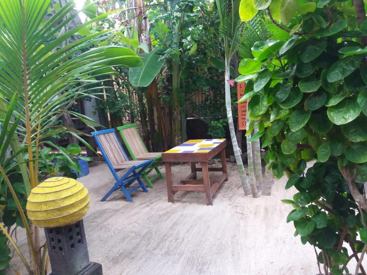 Ocean Soul Hotel Gili Trawangan Esterno foto