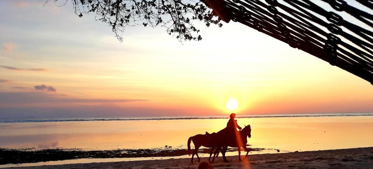 Ocean Soul Hotel Gili Trawangan Esterno foto